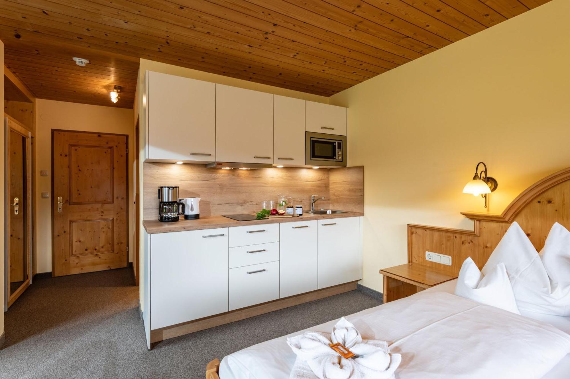 Gaestehaus Rottenspacher Кёссен Экстерьер фото
